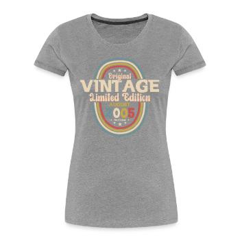 20th Birthday Original August 2005 Vintage 2005 - Women's Premium Organic T-Shirt - navy - Front - Mia (176cm)
