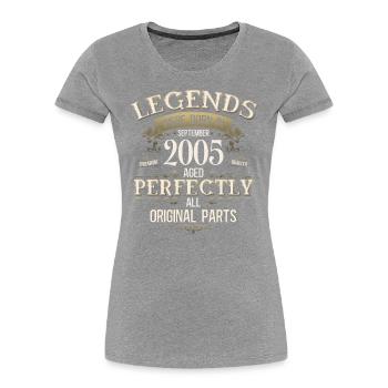 Cadeau 20ème Anniversaire Légende Septembre 2005 - T-shirt bio Premium Femme - bleu marine - Devant - Mia (176cm)