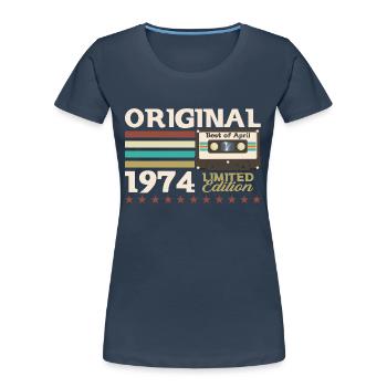 51ème Anniversaire Original Avril Millésime 1974 - T-shirt bio Premium Femme - bleu marine - Devant - Mia (176cm)