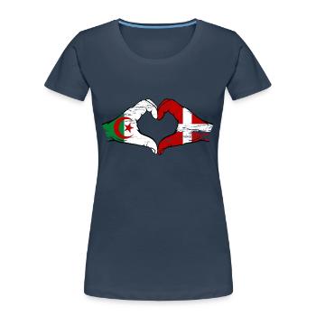 Algérie Danemark drapeau mains forme de coeur utilisé - T-shirt bio Premium Femme - bleu marine - Devant - Mia (176cm)