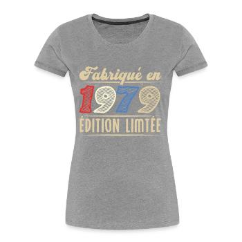 Fabriqué en 1979, Vintage cadeau d'anniversaire - T-shirt bio Premium Femme - bleu marine - Devant - Mia (176cm)