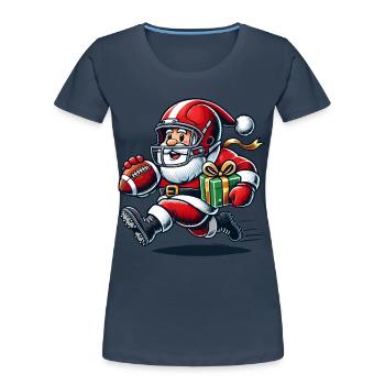 Père Noël jouant au football avec cadeau - T-shirt bio Premium Femme - bleu marine - Devant - Mia (176cm)