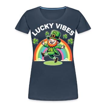 Lucky Vibes St. Patricks Day Regenbogen - Frauen Premium Bio T-Shirt - Navy - Vorne - Mia (176cm)