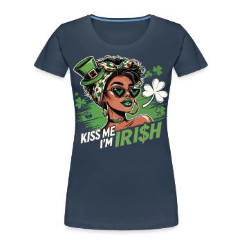 St. Patrick's Day Kiss Me I'm Irish Design - Frauen Premium Bio T-Shirt - Navy - Vorne - Mia (176cm)