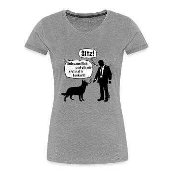 Cartoon, Hund & Herrchen: Sitz! / Leckerli! (2C) - Frauen Premium Bio T-Shirt - Navy - Vorne - Mia (176cm)