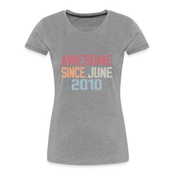 Juin 2010 Juin Cadeau Anniversaire June 2010 Rétro - T-shirt bio Premium Femme - bleu marine - Devant - Mia (176cm)