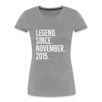 Légende depuis novembre 2015 - T-shirt bio Premium Femme - bleu marine - Devant - Mia (176cm)