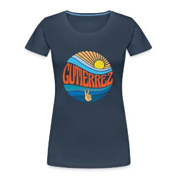 Gutierrez Chemise Vintage Sunset Gutierrez Groovy - T-shirt bio Premium Femme - bleu marine - Devant - Mia (176cm)