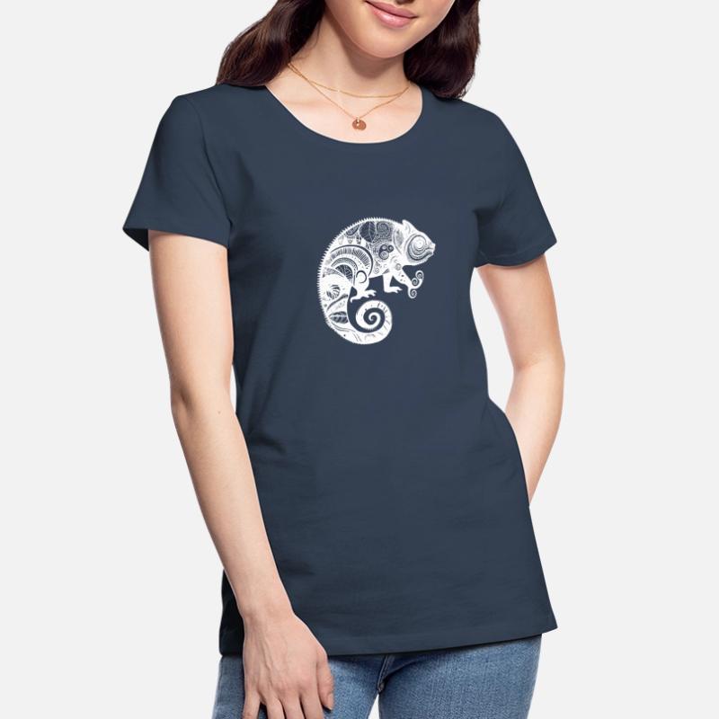 Chameleon with boho Aztec patterns Women's Premium Organic T-Shirt