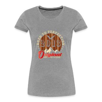 Ikonisches Jubiläum 2013 - Frauen Premium Bio T-Shirt - Navy - Vorne - Mia (176cm)