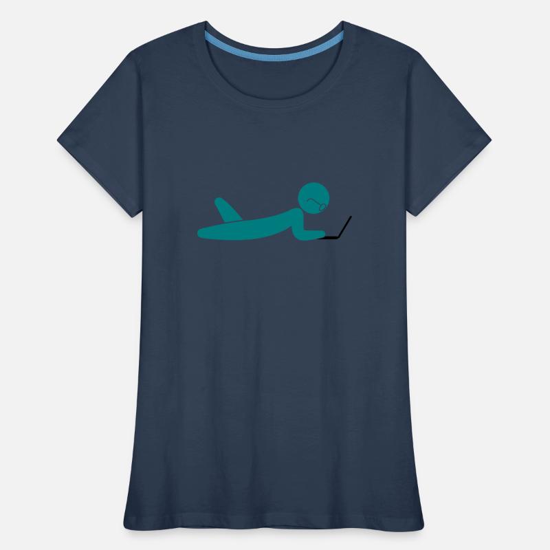 Ein Programmierer mit einem Laptop Frauen Premium Bio T-Shirt