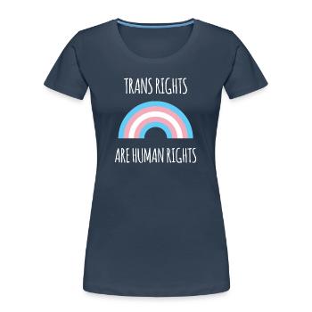 Mois de la fierté - Trans Rights Art Human Rights - T-shirt bio Premium Femme - bleu marine - Devant - Mia (176cm)