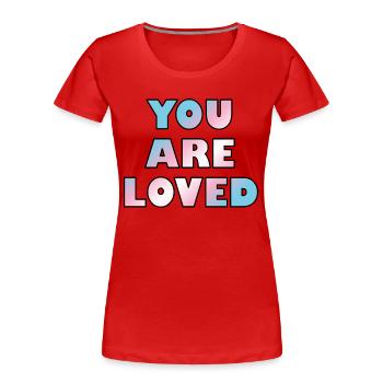 Trans-Jugendliche werden geliebt - Frauen Premium Bio T-Shirt - Rot - Vorne - Mia (176cm)