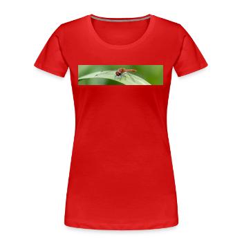 Libelle auf Grashalm - Frauen Premium Bio T-Shirt - Rot - Vorne - Mia (176cm)