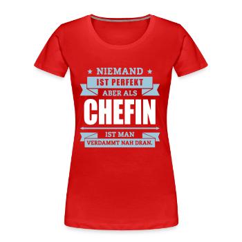 Funshirt Chefin - Frauen Premium Bio T-Shirt - Rot - Vorne - Mia (176cm)