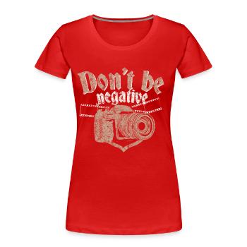 Fotograf - Frauen Premium Bio T-Shirt - Rot - Vorne - Mia (176cm)