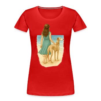 Windhund am Meer mit brünetter Frau - Frauen Premium Bio T-Shirt - Rot - Vorne - Mia (176cm)
