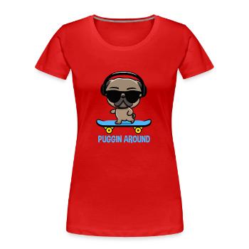 Lustiger Mops auf Skateboard mit Kopfhörern - Frauen Premium Bio T-Shirt - Rot - Vorne - Mia (176cm)