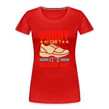 Sneakerhead Sneaker Collector - Women's Premium Organic T-Shirt - red - Front - Mia (176cm)