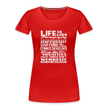 Photograph Leben - Frauen Premium Bio T-Shirt - Rot - Vorne - Mia (176cm)