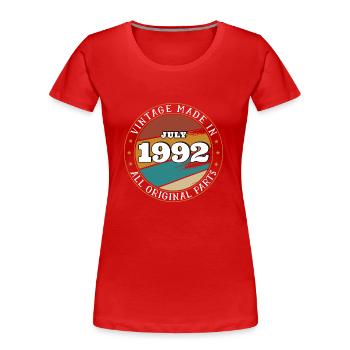 Juillet 1992 - Cadeau d’anniversaire du 30 juillet. Génial. - T-shirt bio Premium Femme - rouge - Devant - Mia (176cm)