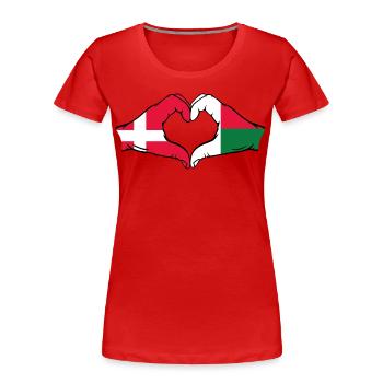 Dänemark Madagaskar Flagge Hände Herzform - Frauen Premium Bio T-Shirt - Rot - Vorne - Mia (176cm)