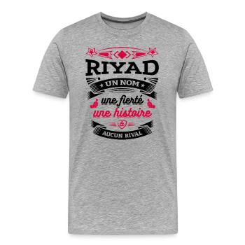 RIYAD UN NOM UNE FIERTÉ AUCUN RIVAL - T-shirt bio Premium Homme - gris chiné - Devant - Damien (186cm)