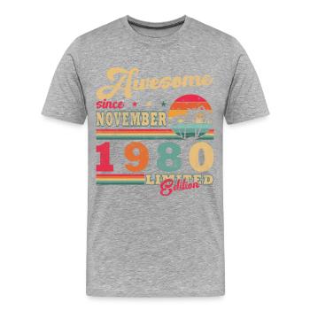Novembre 1980 Anniversaire Novembre 1980 - T-shirt bio Premium Homme - gris chiné - Devant - Damien (186cm)