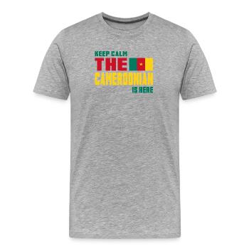 Keep Calm Kamerun / Afrika Geschenk Nationalfarben - Männer Premium Bio T-Shirt - Grau meliert - Vorne - Damien (186cm)