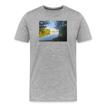 Reflexion vom Ufer, die Ruhe der Natur - Männer Premium Bio T-Shirt - Grau meliert - Vorne - Damien (186cm)