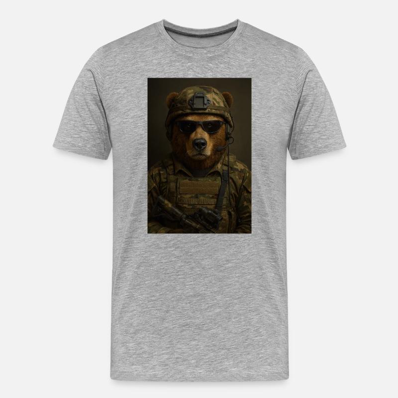 Kampfbereiter Bär im Tarnanzug - Männer Premium Bio T-Shirt - Grau meliert