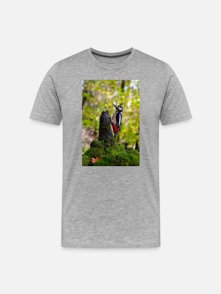 Woodpecker on Mossy Log - Men's Premium Organic T-Shirt - heather grey