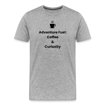 Adventure Fuel: Coffee & Curiosity – Travel Shirt - Männer Premium Bio T-Shirt - Grau meliert - Vorne - Damien (186cm)