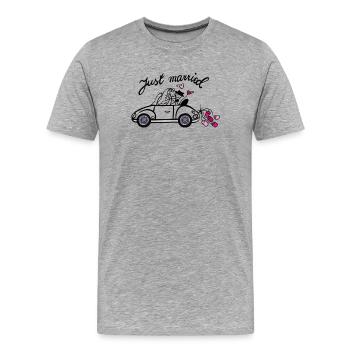 Bride and groom in love in sportscar - Men's Premium Organic T-Shirt - heather grey - Front - Damien (186cm)