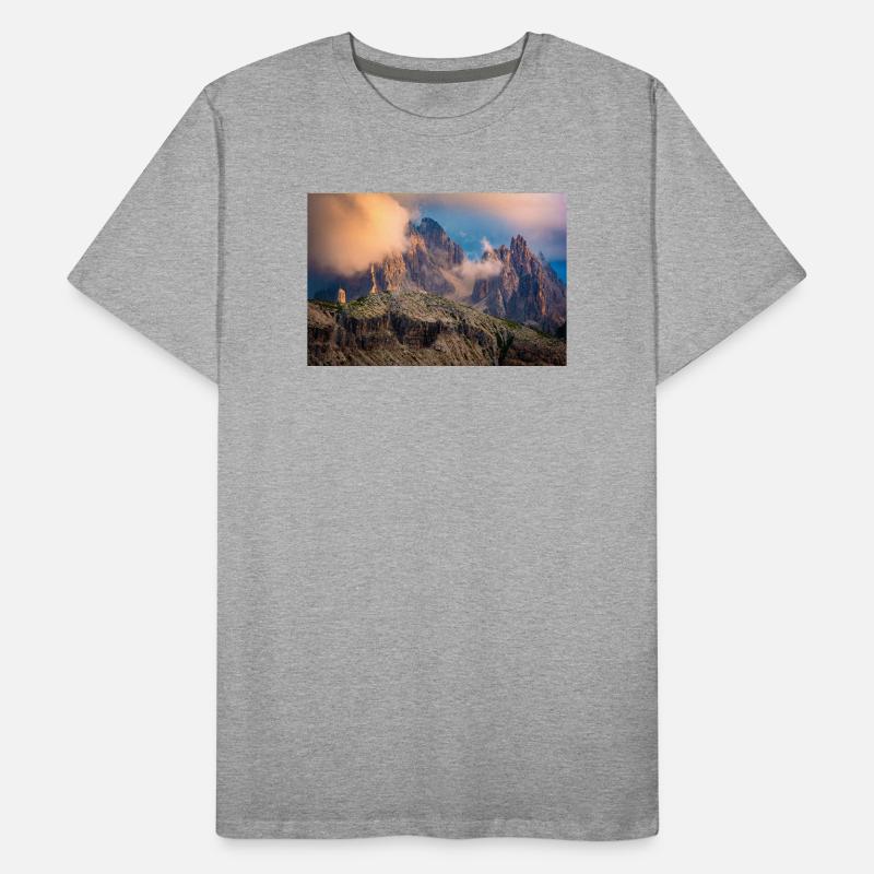 Groupe de Cadini dans les Dolomites dans le brouillard T-shirt bio Premium Homme