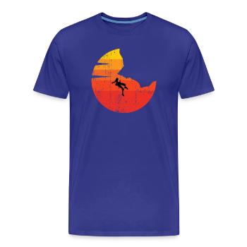 Climbing Classic - Men's Premium Organic T-Shirt - royal blue - Front - Damien (186cm)