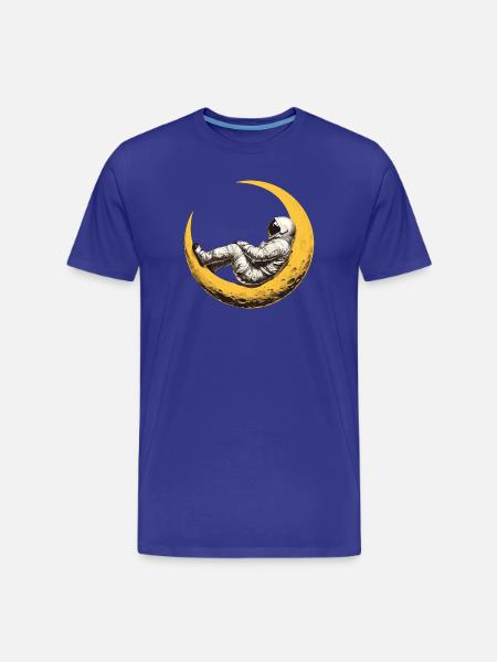 An astronaut on a crescent Moon - Men's Premium Organic T-Shirt - royal blue