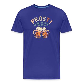 PROST! – Bierkrüge mit Schaum im bayerischen Stil - Männer Premium Bio T-Shirt - Königsblau - Vorne - Damien (186cm)