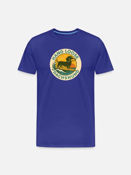 Surfer dachshund in sunset - Men's Premium Organic T-Shirt - royal blue