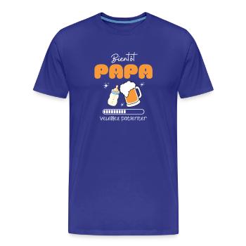 Coming Soon Daddy Humor Pregnancy with Beer & Baby Bottle - Men's Premium Organic T-Shirt - royal blue - Front - Damien (186cm)