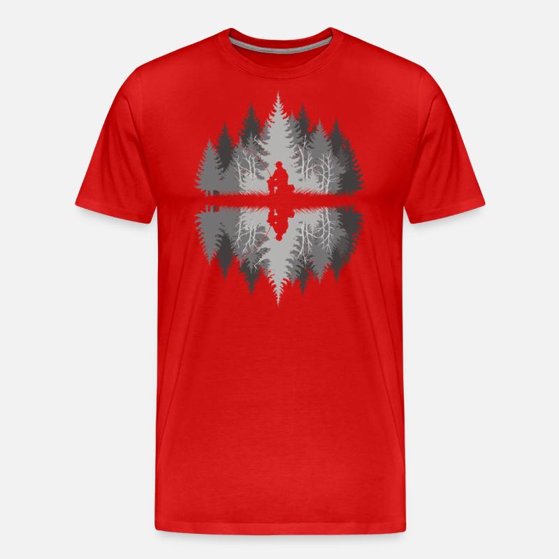 Angler im dunklen Wald - Männer Premium Bio T-Shirt - Rot