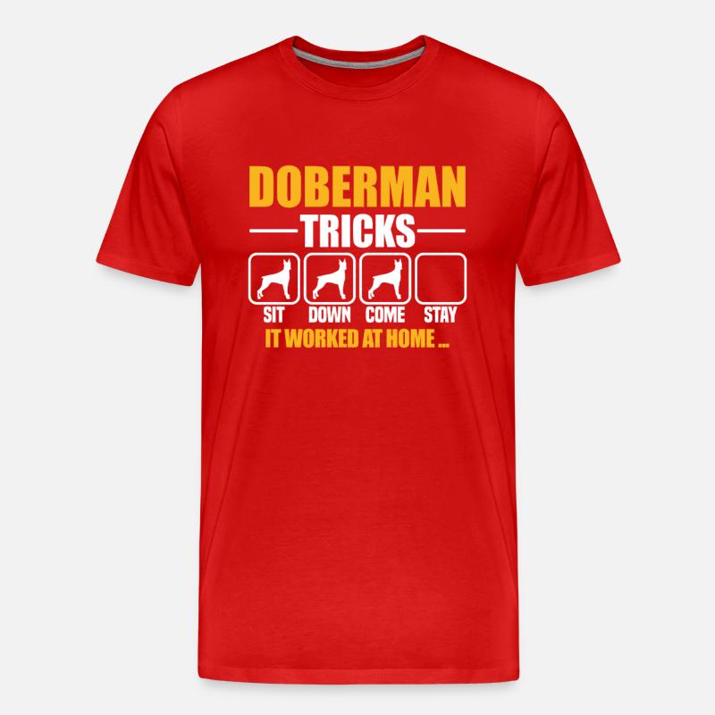 Doberman Tricks - Männer Premium Bio T-Shirt - Rot