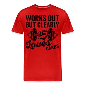 Funktioniert, liebt aber eindeutig Kohlenhydrate. Lustiges Fitness-Outfit - Männer Premium Bio T-Shirt - Rot - Vorne - Damien (186cm)
