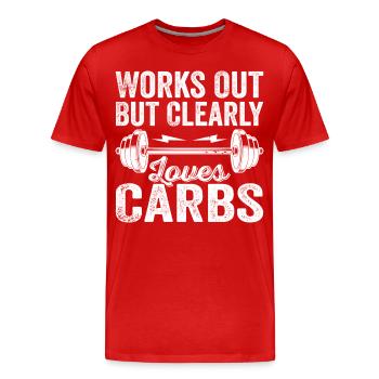 Funktioniert, liebt aber eindeutig Kohlenhydrate. Lustiges Fitness-Outfit - Männer Premium Bio T-Shirt - Rot - Vorne - Damien (186cm)