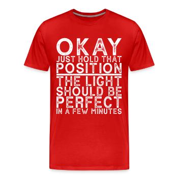 Photographer Photography - Men's Premium Organic T-Shirt - red - Front - Damien (186cm)