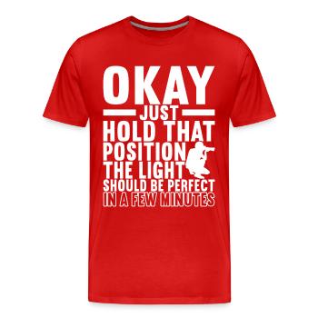 Photographer Photography - Men's Premium Organic T-Shirt - red - Front - Damien (186cm)