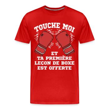 Touche moi et ta première leçon de boxe est offert - T-shirt bio Premium Homme - rouge - Devant - Damien (186cm)