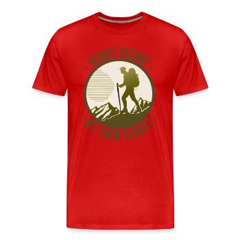 Freiheit beginnt mit einem Schritt Wandern - Männer Premium Bio T-Shirt - Rot - Vorne - Damien (186cm)