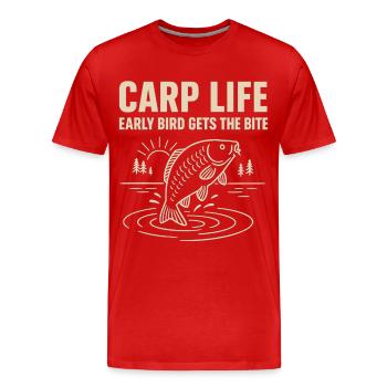 Carp Life Early Bird attrape plus - T-shirt bio Premium Homme - rouge - Devant - Damien (186cm)