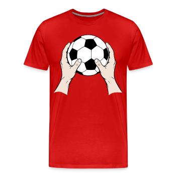 Le football tenu entre les mains - T-shirt bio Premium Homme - rouge - Devant - Damien (186cm)